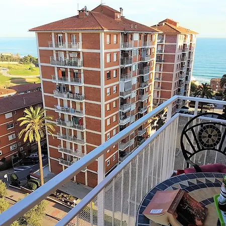 Apartment Helena Seaview & Beach-apartment Montgat