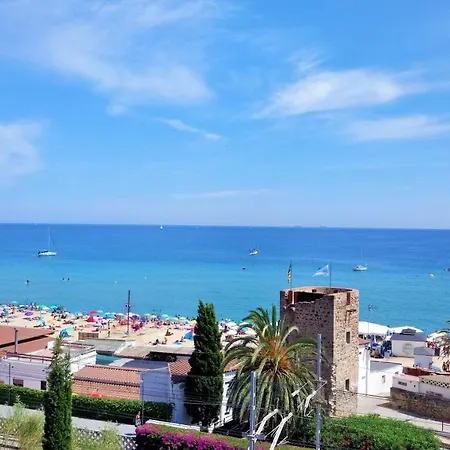 Апартаменты Helena Seaview & Beach-apartment Монгат