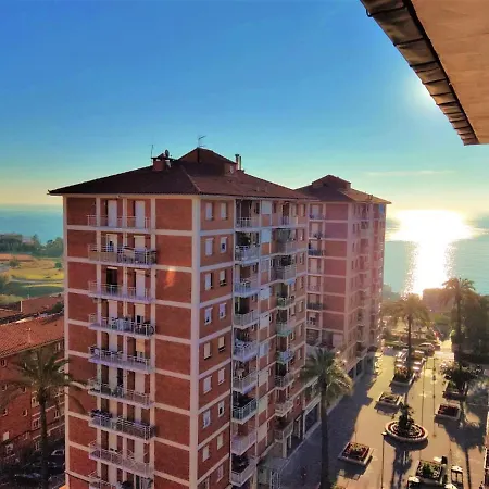 Apartment Helena Seaview & Beach-apartment *