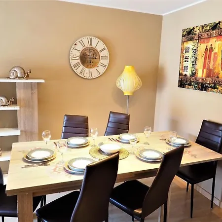 Helena Seaview & Beach-apartment